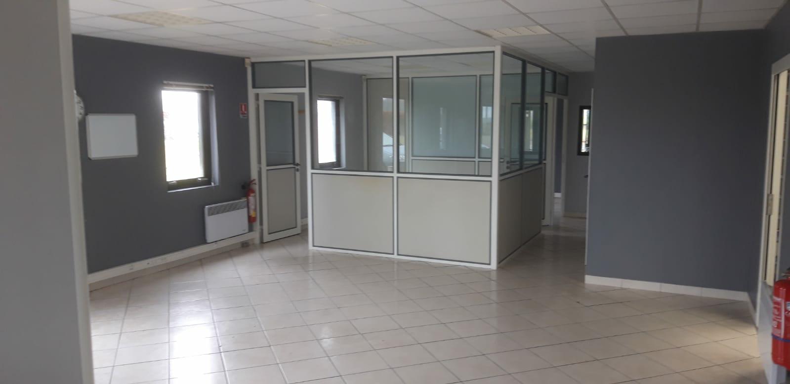 Local d'activité Saint-Branchs 555m² Vente local d'activité Saint-Branchs Indre-et-Loire OVACT2426590 2